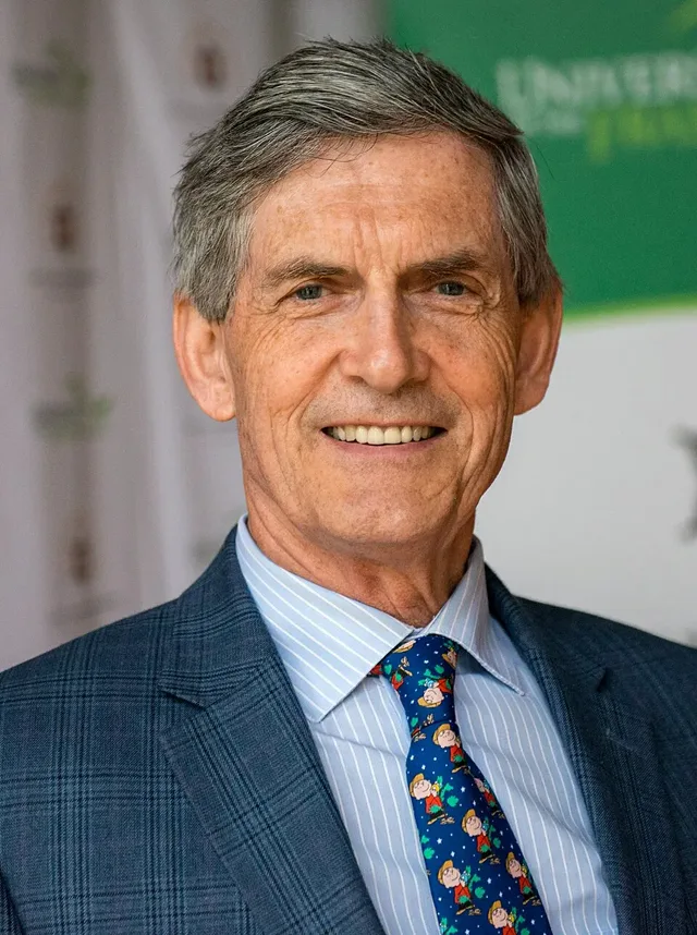 Simon Gibson